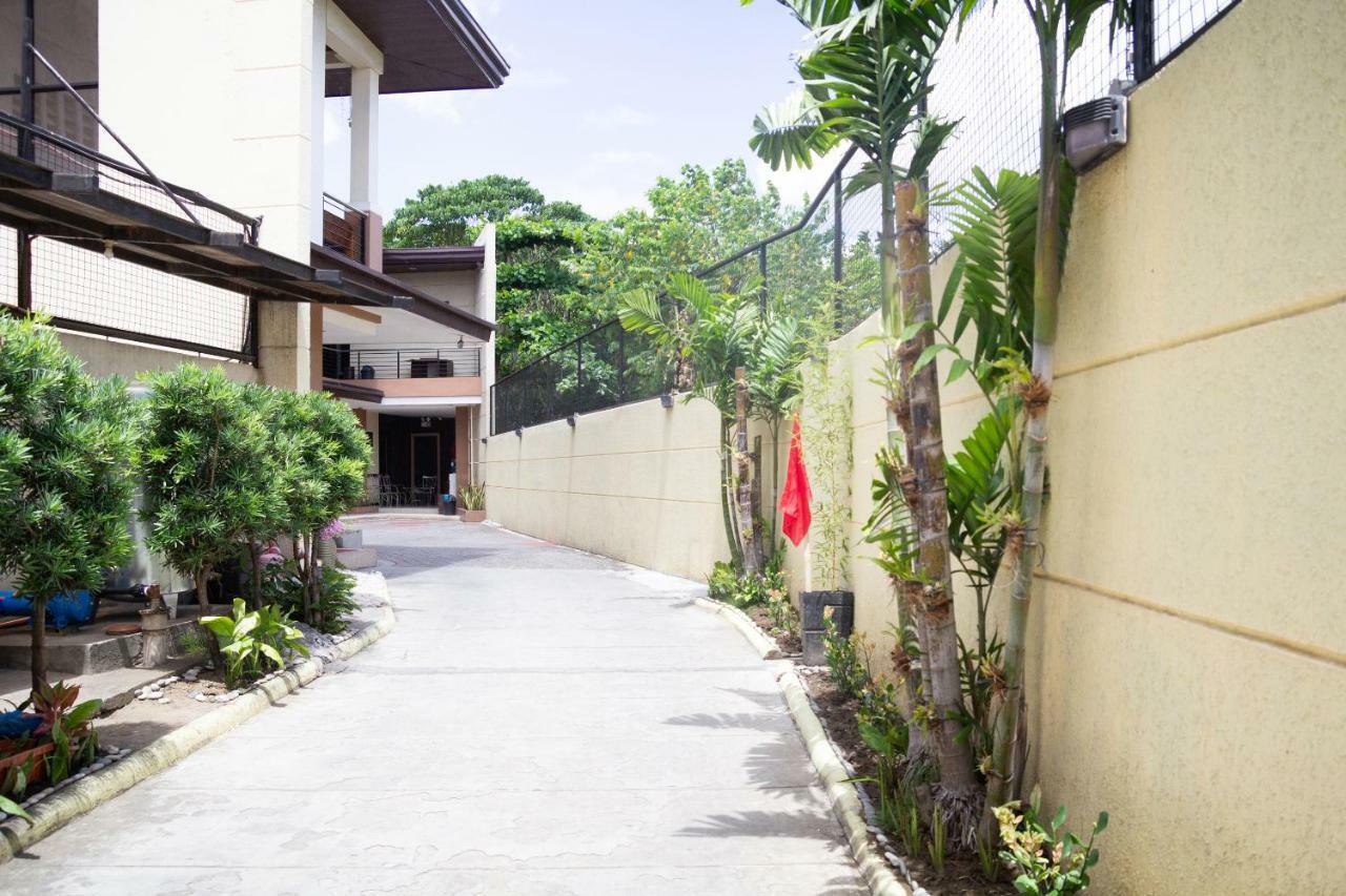 Oyo 153 Espacio De Clarita Hometel Davao Экстерьер фото