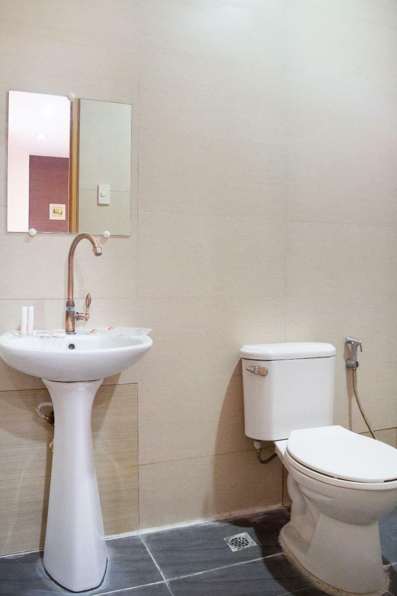 Oyo 153 Espacio De Clarita Hometel Davao Экстерьер фото