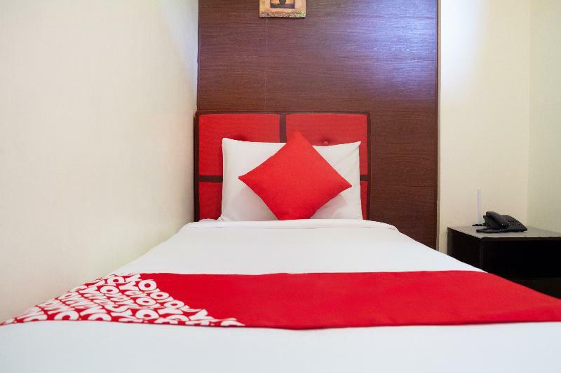 Oyo 153 Espacio De Clarita Hometel Davao Экстерьер фото
